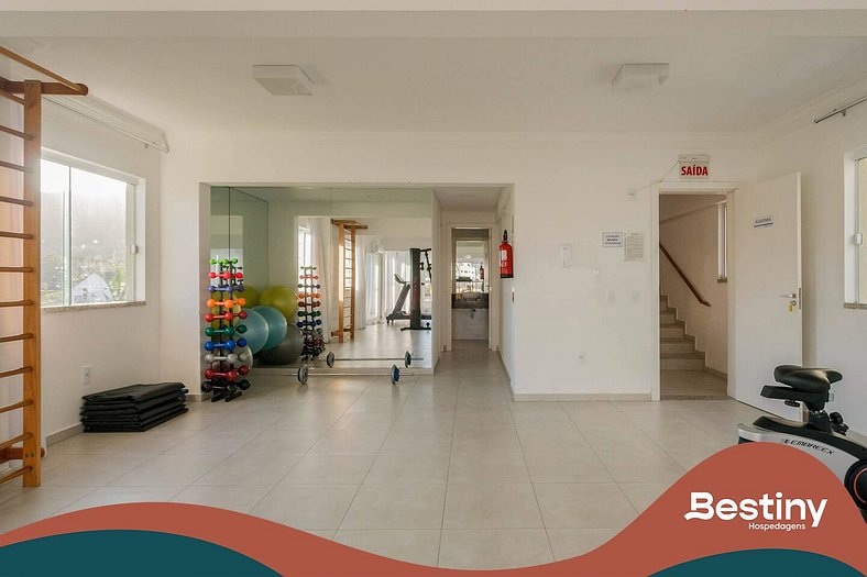 B305 - Apartamento com Sala de Jogos e Piscina