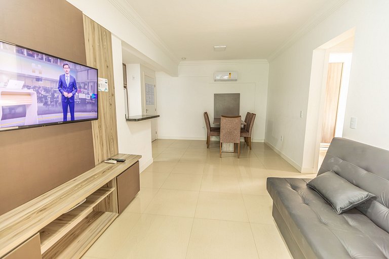 B305 - Apartamento com Sala de Jogos e Piscina