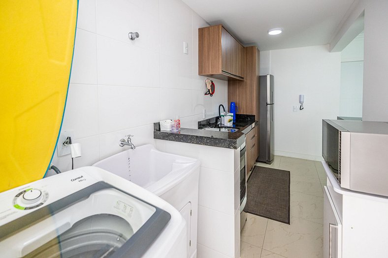 E103 - Apartamento com Piscina e Academia