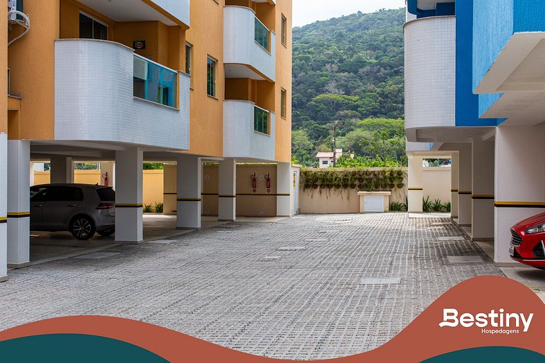 E103 - Apartamento com Piscina e Academia